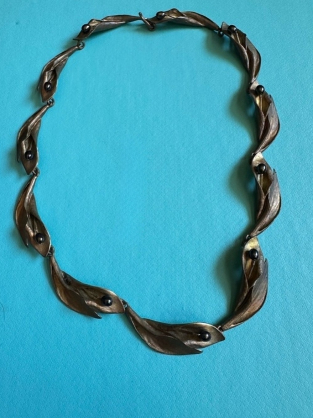 Vintage Unsigned Retired Michael Michaud Hosta Leaf Choker